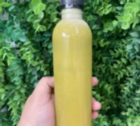 Hình ảnh Chai nước ép cần tây