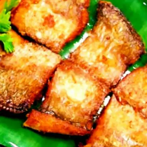 Hình ảnh Cơm cá phi lê chiên