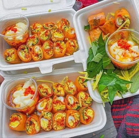 Hình ảnh Bánh Tráng cuộn bơ thập cẩm + chấm me 