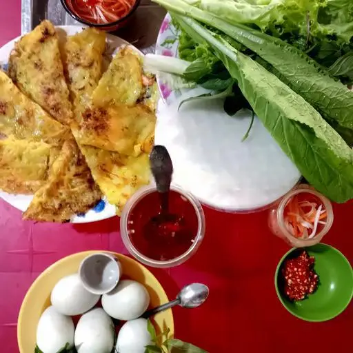 Hình ảnh Combo (7 Cái Bánh Xèo và 3 Cái Hột vịt Lộn)