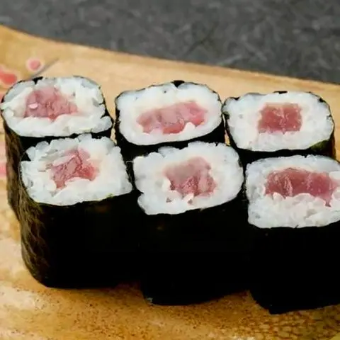 Hình ảnh Maki cuộn cá ngừ