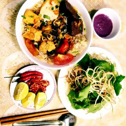 Hình ảnh Bún riêu cua mọc,ốc,chả 2 loại 
