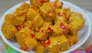 Hình ảnh Đậu Hủ Lắc Bơ Tỏi Ớt