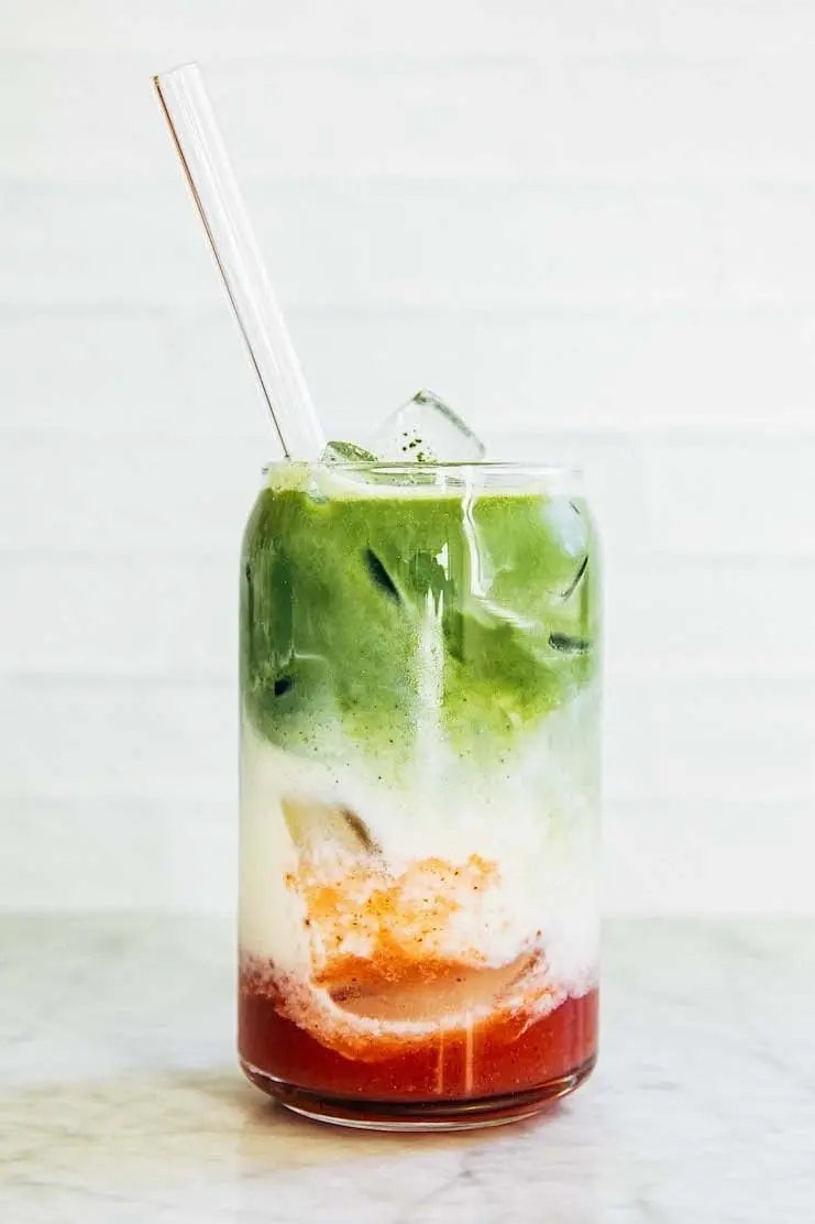 Hình ảnh Matcha latte dâu