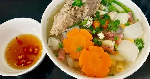 Hình ảnh Hủ Tíu xương