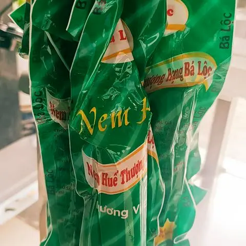 Hình ảnh Nem Huế siêu ngon /cây