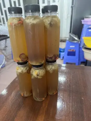 Hình ảnh Bông cúc,táo đỏ,kỷ tử