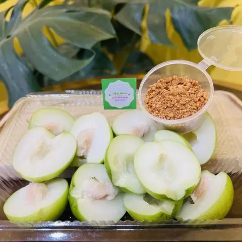 Hình ảnh Táo Ninh Thuận (kèm muối chấm)