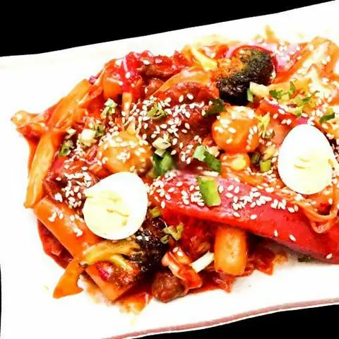 Hình ảnh Tokbokki Bò