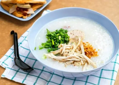 Hình ảnh Cháo gà xé phay (phần nhỏ)