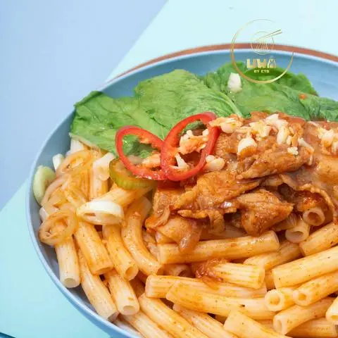 Hình ảnh Nui Khô Heo Xào Cay Hàn Quốc