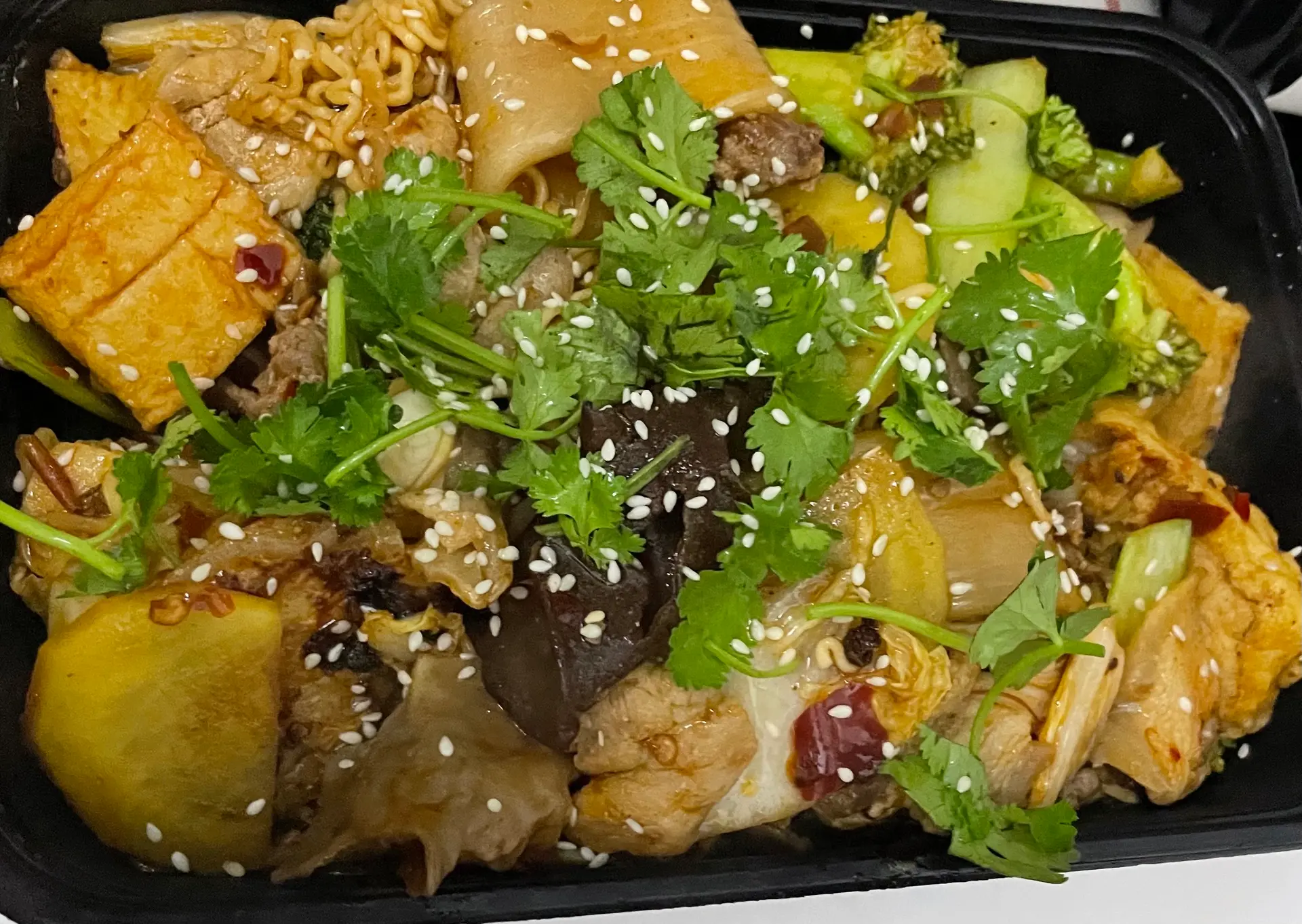 Hình ảnh Xào Cay Tê Stir Stir-Fried Mala with rice 麻辣香锅 - 2 pax  