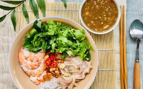 Hình ảnh bún mắm nêm.. đặt biệt Sài Gòn 