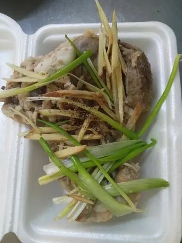 Hình ảnh Má Heo Nạc Không Mắt