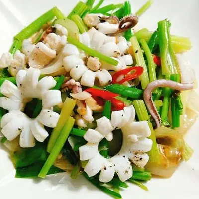 Hình ảnh Mực Xao Cần  Hành