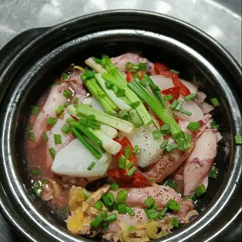 Hình ảnh Mực Sữa Hấp Hành 
