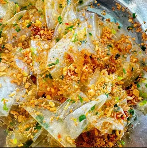 Hình ảnh Bánh tráng hành phi tỏi phi sate