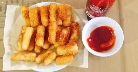 Hình ảnh Tokbokki chiên lắc bột phô mai Hàn Quốc