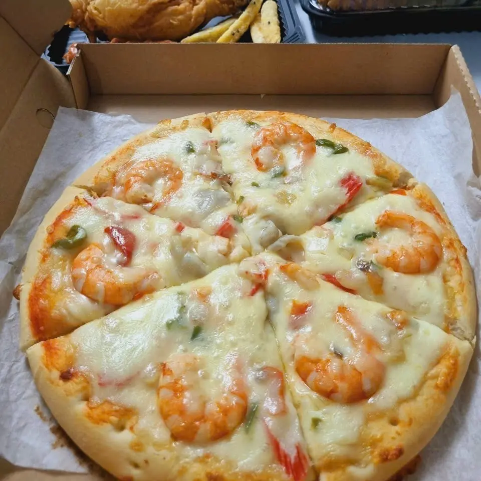 Hình ảnh Pizza Tôm Bơ Tỏi Cheese
