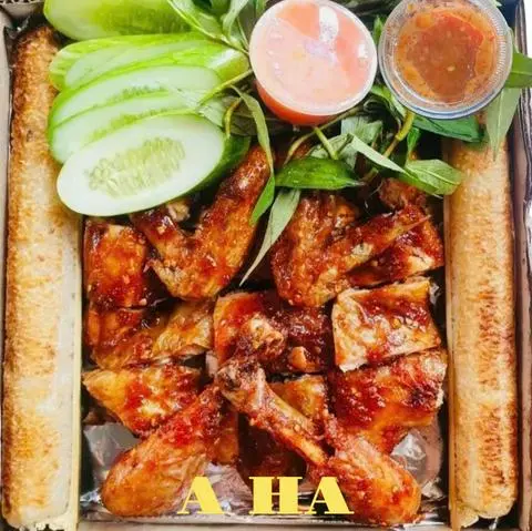 Hình ảnh Combo. 1 gà quay + 2 ống cơm lam