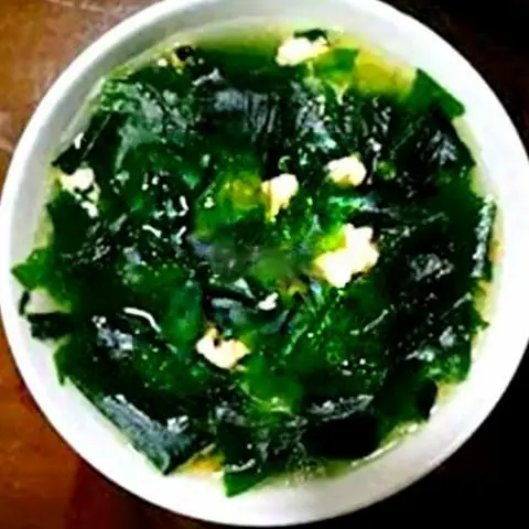 Hình ảnh Canh rong biển thịt bằm