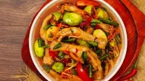 Hình ảnh Gỏi chân gà Bangkok