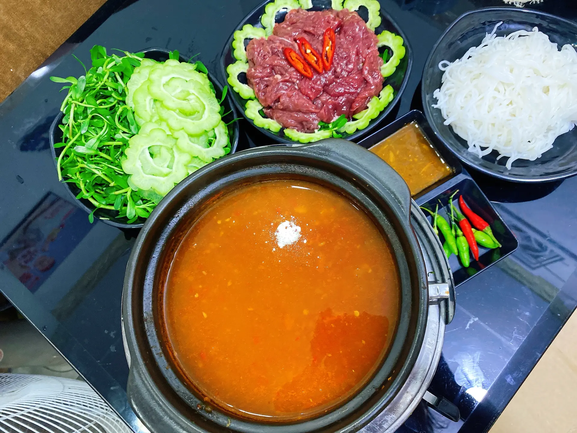 Hình ảnh Bò Nhúng Ớt Cay