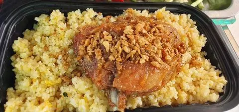 Hình ảnh Cơm gà mắm tỏi