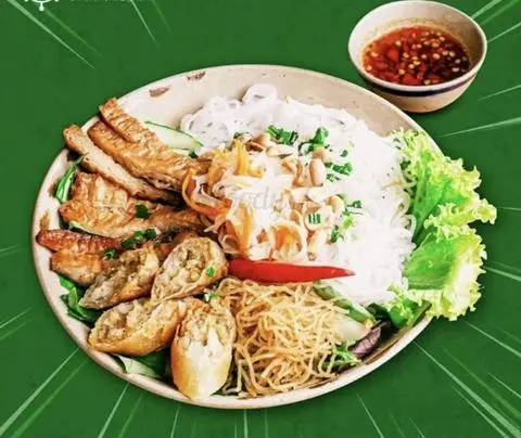 Hình ảnh Bún Thịt Nướng Đầy Đủ Chay