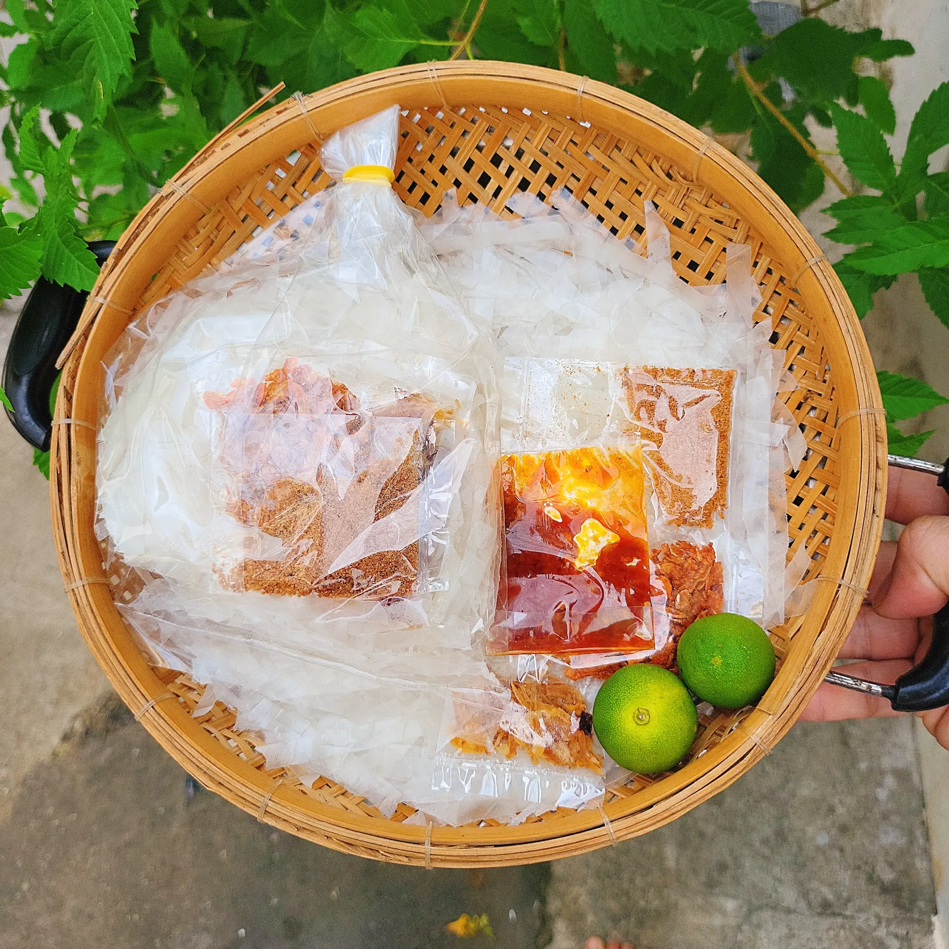 Hình ảnh Bánh tráng sate tắc - 1 gói