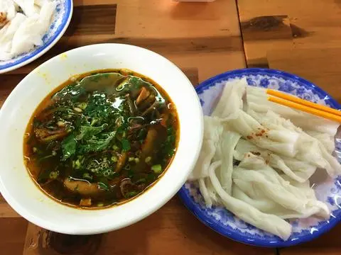 Hình ảnh Súp Lươn Cay Bánh Mướt 