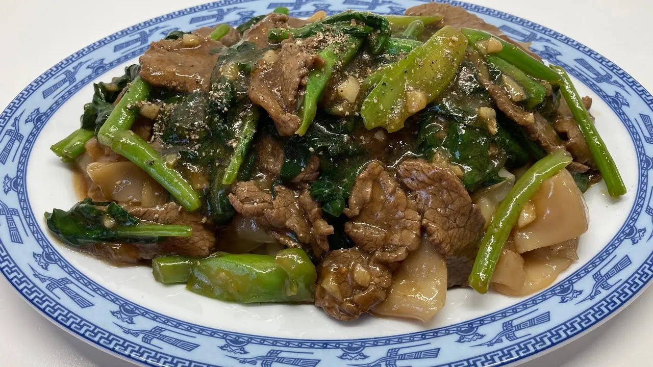 Hình ảnh hủ tiếu xào bò 