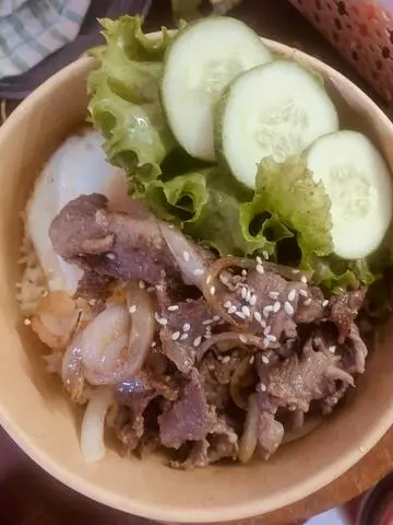 Hình ảnh Cơm chiên bò - trứng ốp la