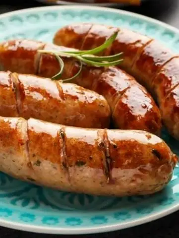 Hình ảnh 3 cây xúc xích  Tặng Đậu Bắp 