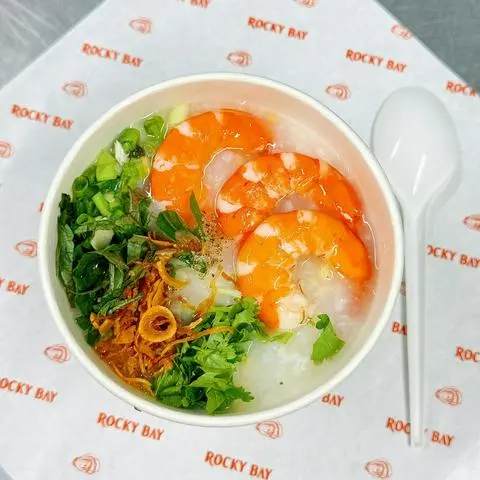 Hình ảnh Cháo tôm tươi nguyên con ,3 con ăn kèm bánh đa