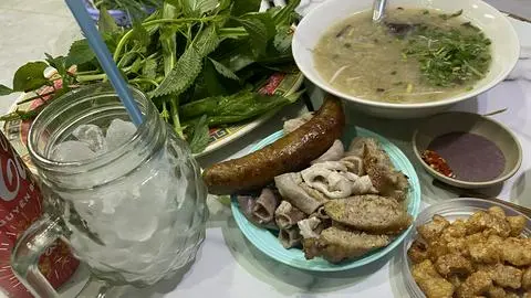 Hình ảnh huyết thêm