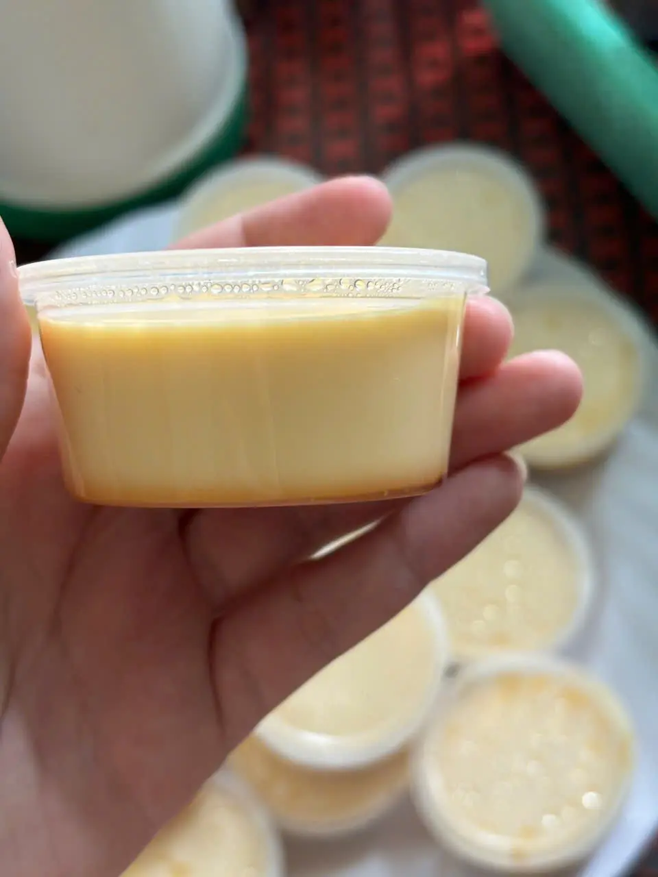 Hình ảnh Bánh flan nhà làm