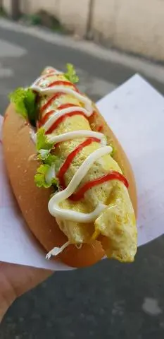 Hình ảnh Combo Hot Dog Trứng Cuộn Xúc Xích Phomai- Cá viên chiên - pepsi 