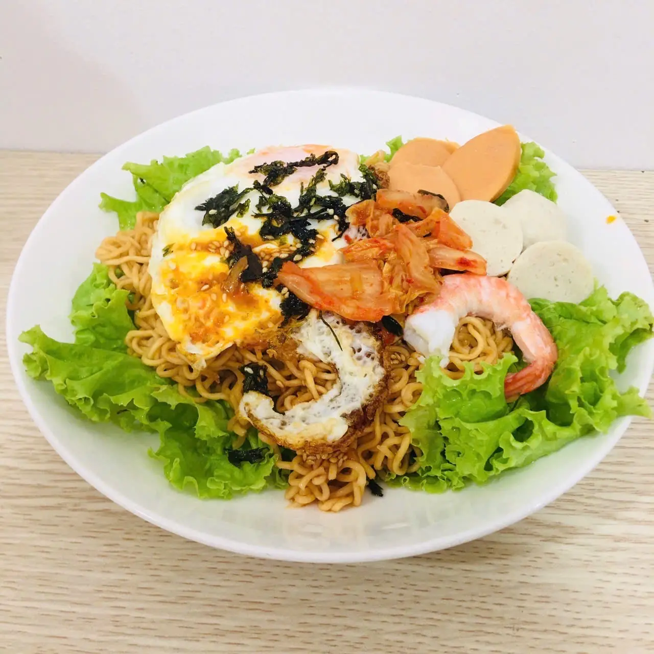 Hình ảnh Mì trộn hoàng gia