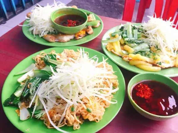 Hình ảnh Mì chiên 2 trứng
