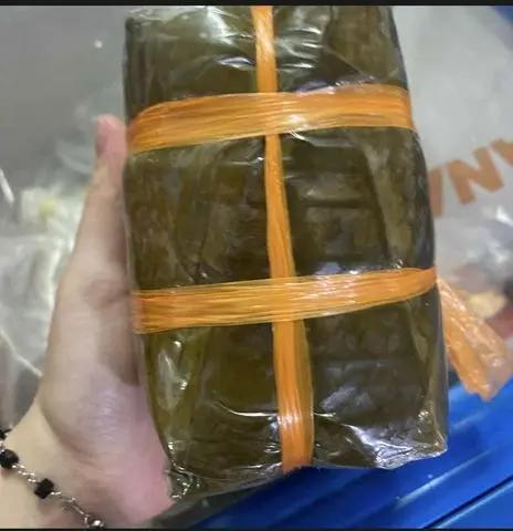 Hình ảnh Chả Lụa ngon 500gr ( tặng kèm đồ chua muối tiêu)