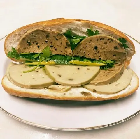 Hình ảnh Bánh mì chả chay