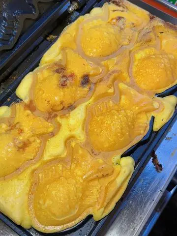 Hình ảnh Bánh cá kim sa - 2 cái