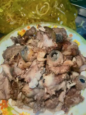Hình ảnh Cháo mắt heo - má heo