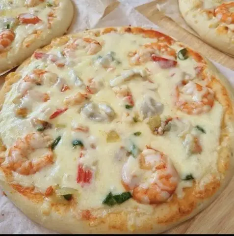Hình ảnh Pizza Chicago nhân hải sản size 18cm