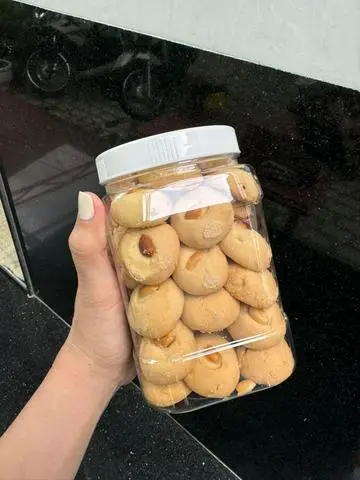 Hình ảnh Bánh Hạnh Nhân Bơ Sữa 400g
