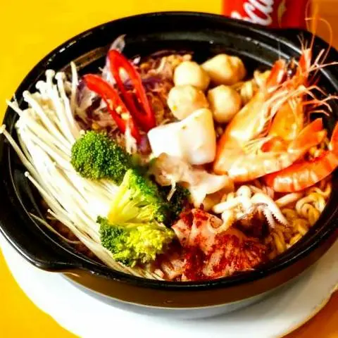 Hình ảnh Mì Cay Kim Chi Hải Sản