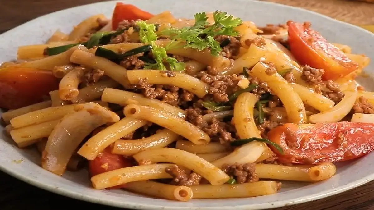 Hình ảnh Nui xào bò