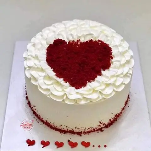 Hình ảnh Bánh kem 18cm , mẫu ngẫu nhiên, nhân bất kỳ