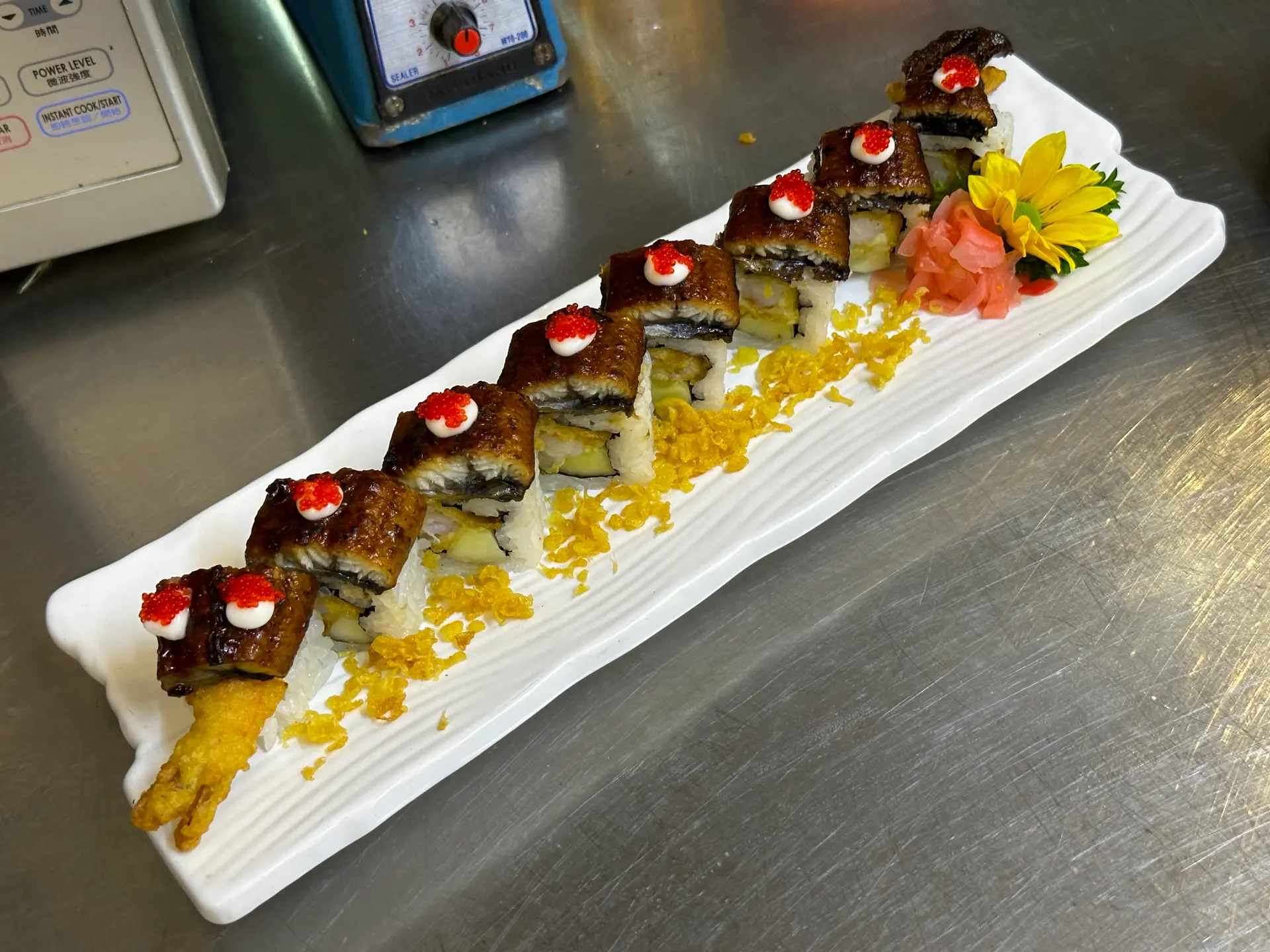 Hình ảnh Dragon unagi maki
